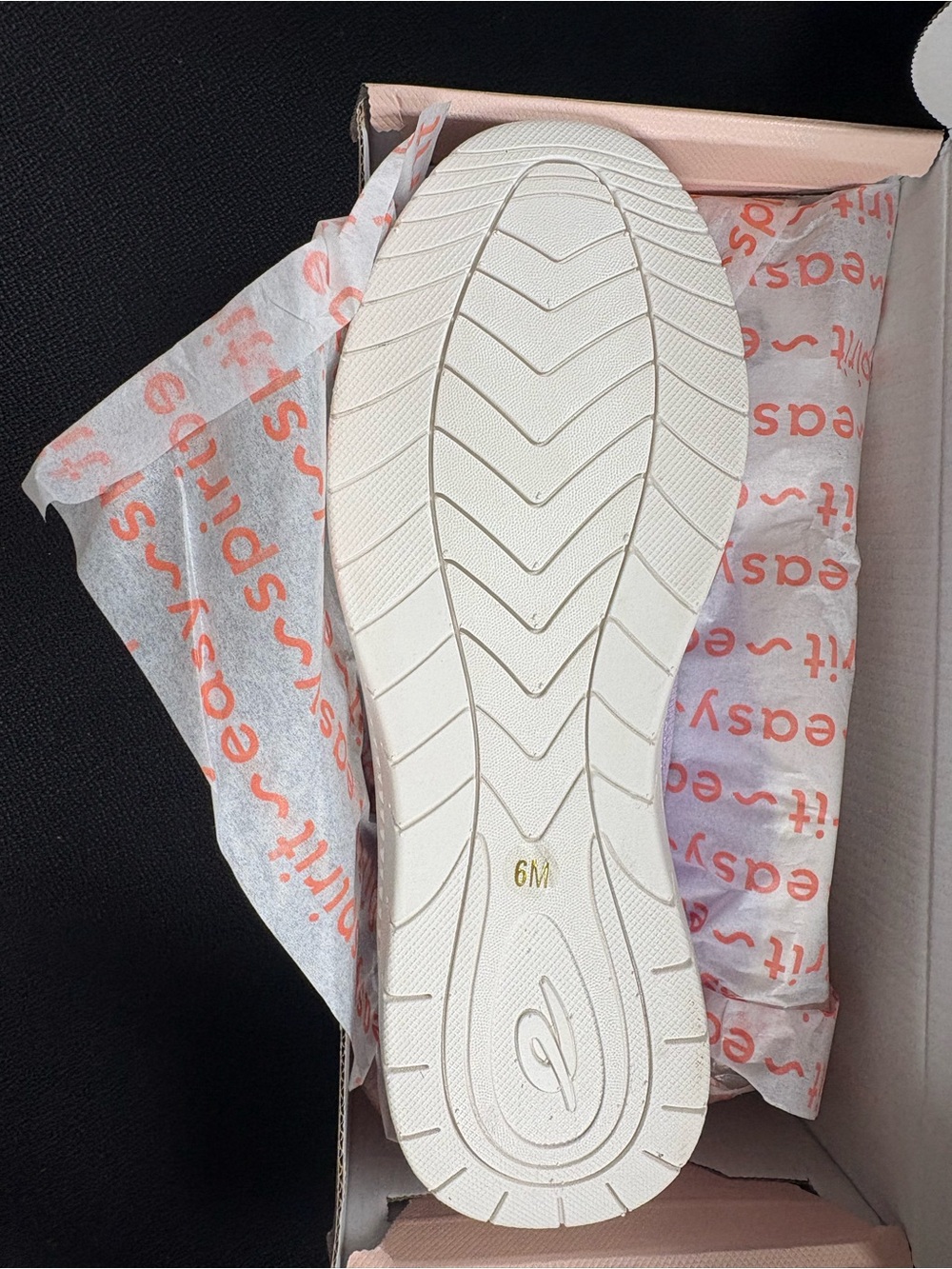 NWT! Easy Spirit GLITZ Walking Shoe, 6, LIGHT PURPLE - Picture 2 of 12